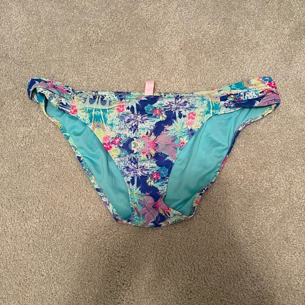 Victoria Secret Swim Bottoms!